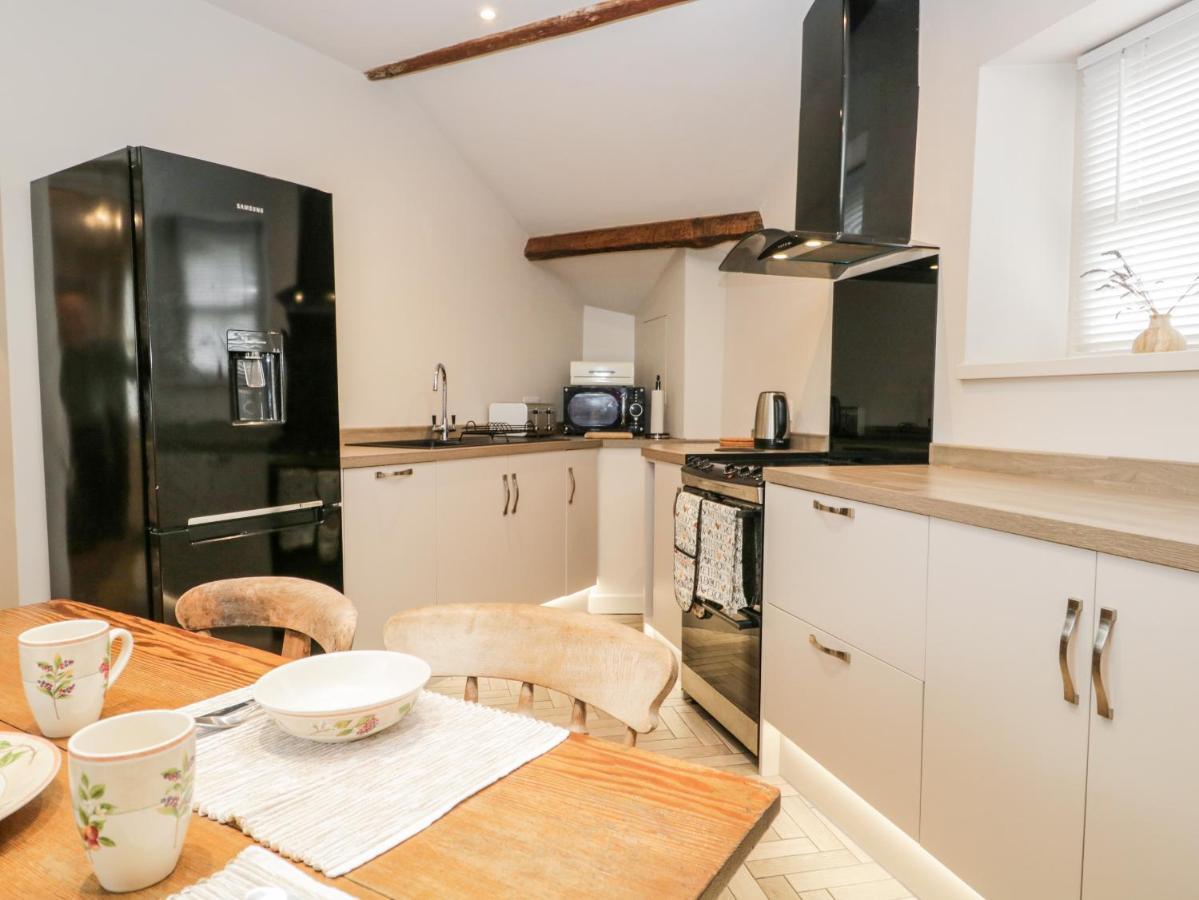 Bridge End Cottage Улверстон Экстерьер фото